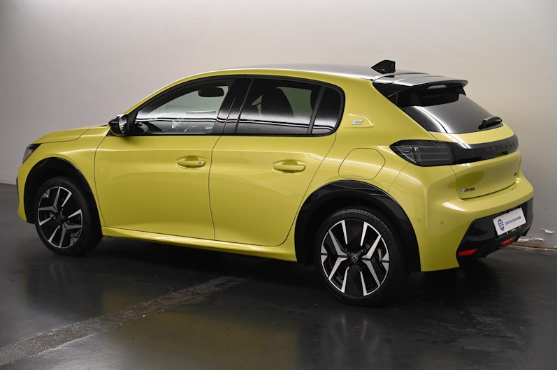 Vehicle image PEUGEOT 208