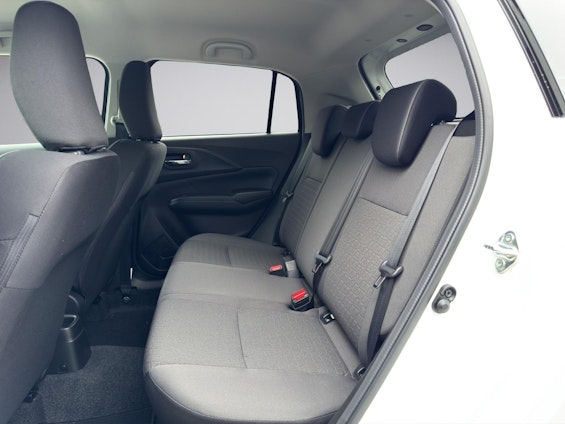 Vehicle image 14 Vehicle image 14