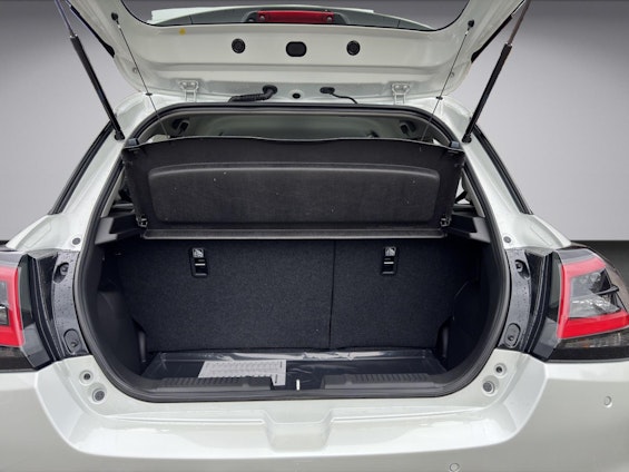 Vehicle image 5 Vehicle image 5