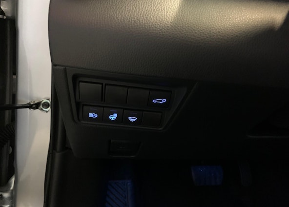 Vehicle image 4 Vehicle image 4