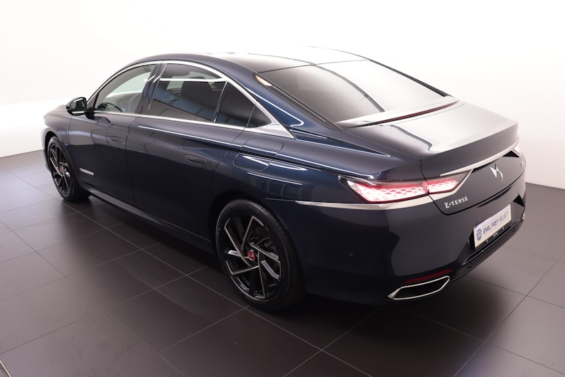 Vehicle image DS AUTOMOBILES DS9