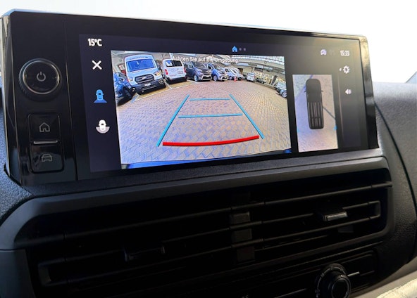 Vehicle image 14 Vehicle image 14