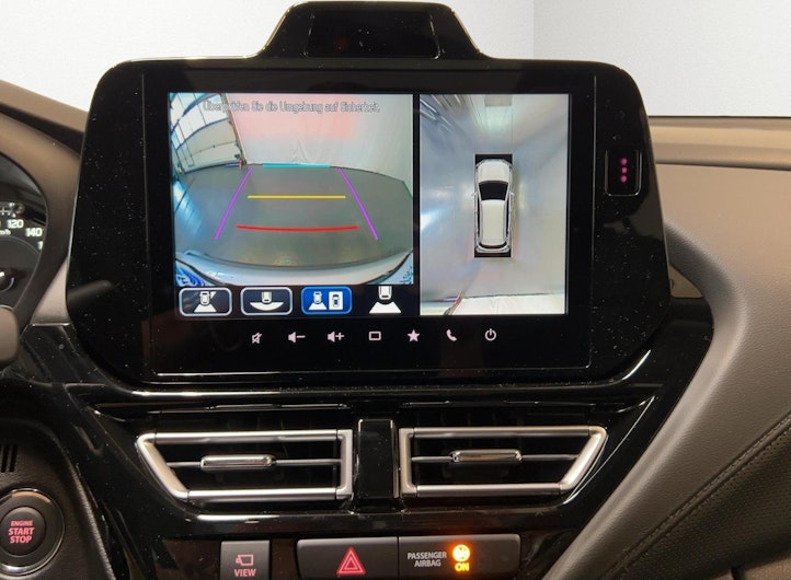 Vehicle image SUZUKI S-CROSS