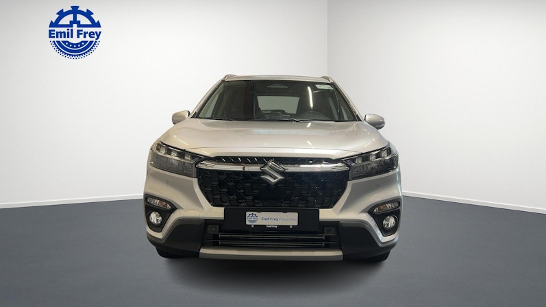 Vehicle image SUZUKI S-CROSS