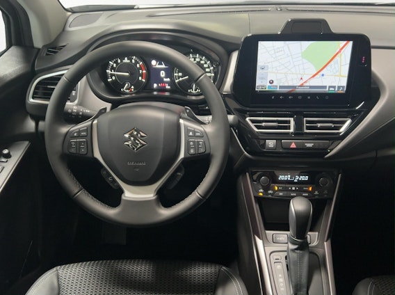 Vehicle image 8