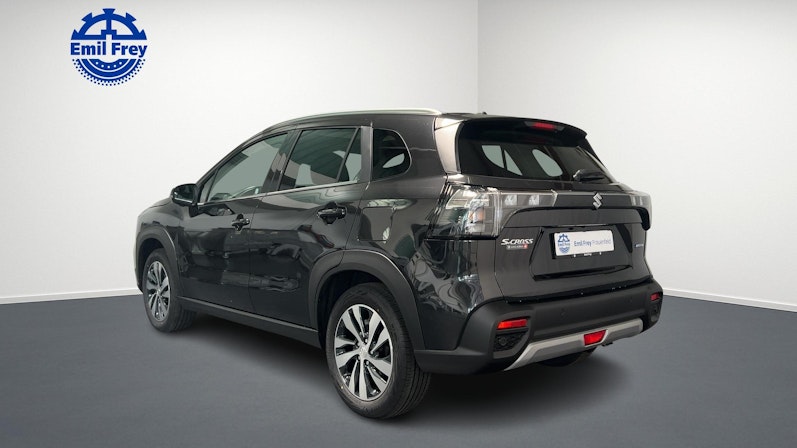 Vehicle image SUZUKI S-CROSS