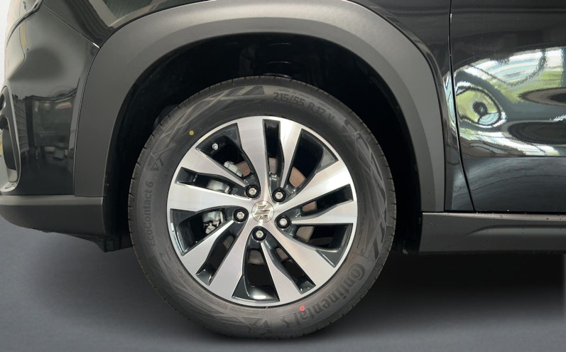 Vehicle image SUZUKI S-CROSS