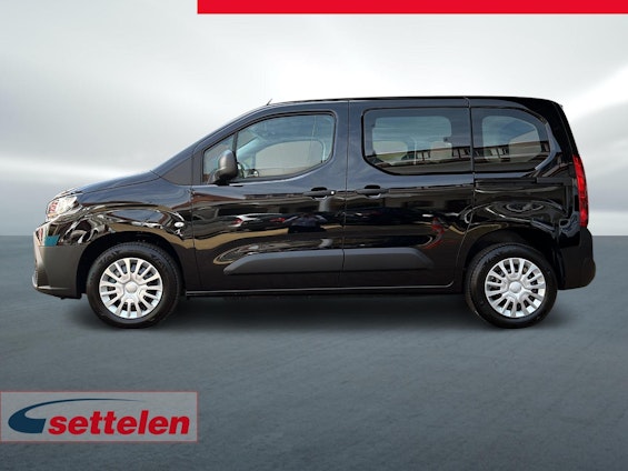 Vehicle image 8 Vehicle image 8