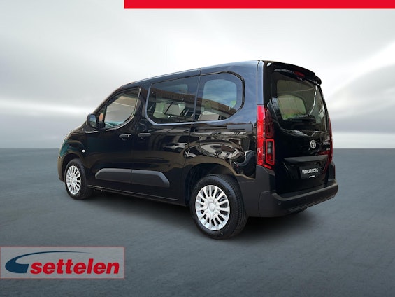 Vehicle image 7 Vehicle image 7