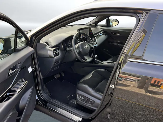 Toyota C-HR 2.0 VVTi HSD Move