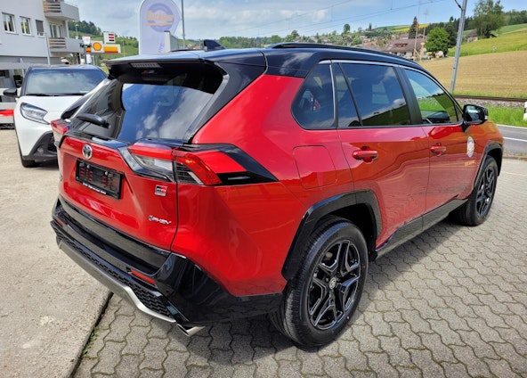 Vehicle image 4 Vehicle image 4