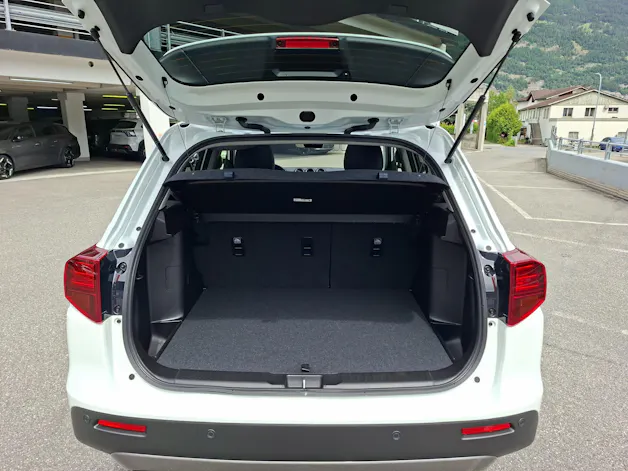 Suzuki Vitara 1.4 T Compact Top Hybrid 4x4 / 1.99% Leasing