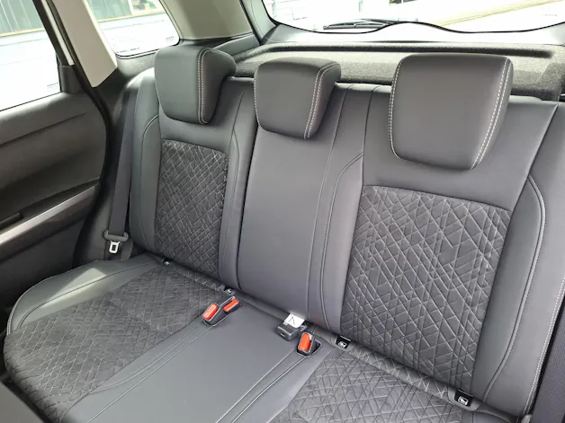 Suzuki Vitara 1.4 T Compact Top Hybrid 4x4 / 1.99% Leasing
