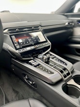 Vehicle image ASTON MARTIN Vanquish 5.2 V12 Bi-Turbo