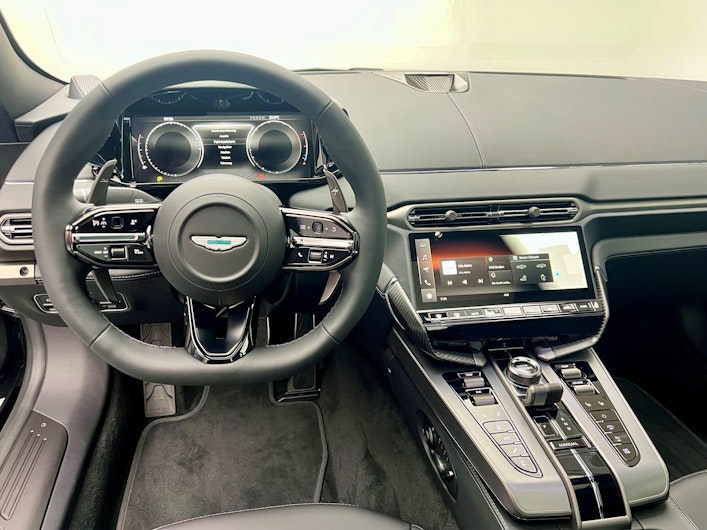 Vehicle image ASTON MARTIN V12 Vanquish