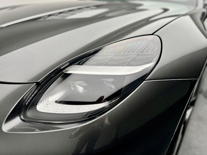 Vehicle image ASTON MARTIN V12 Vanquish