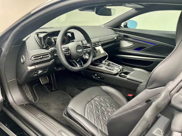Aston Martin Vanquish 5.2 V12 Bi-Turbo
