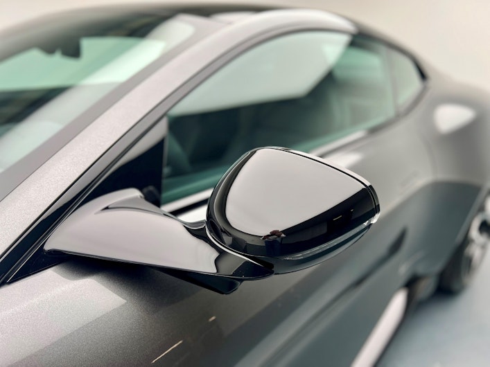 Vehicle image ASTON MARTIN V12 Vanquish