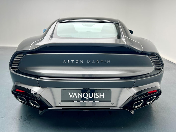 Vehicle image ASTON MARTIN V12 Vanquish