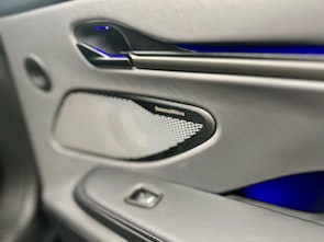 Vehicle image ASTON MARTIN Vanquish 5.2 V12 Bi-Turbo