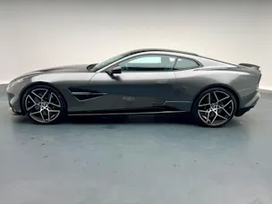 Aston Martin Vanquish 5.2 V12 Bi-Turbo