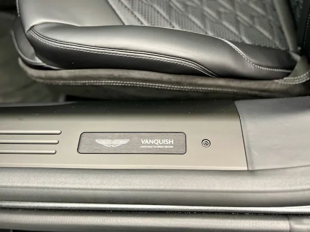 Aston Martin Vanquish 5.2 V12 Bi-Turbo