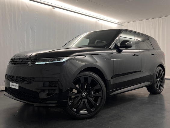 First vehicle image