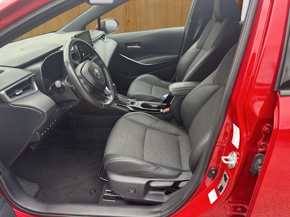 Vehicle image 8 Vehicle image 8