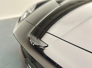 Vehicle image ASTON MARTIN Vanquish Volante 5.2 V12 Bi-Turbo