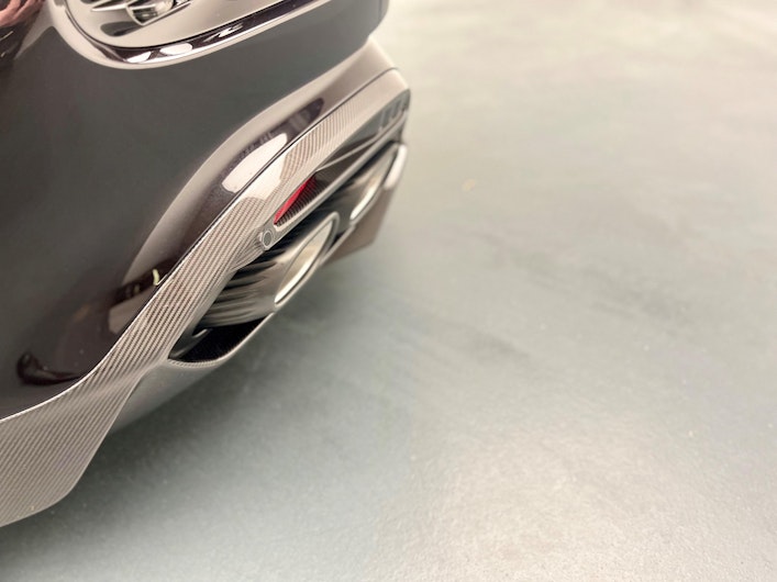 Vehicle image ASTON MARTIN V12 Vanquish