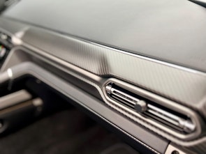 Vehicle image ASTON MARTIN Vanquish Volante 5.2 V12 Bi-Turbo