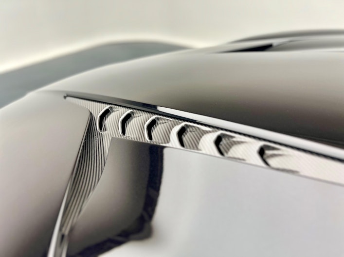 Vehicle image ASTON MARTIN V12 Vanquish