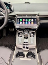 Vehicle image ASTON MARTIN Vanquish Volante 5.2 V12 Bi-Turbo