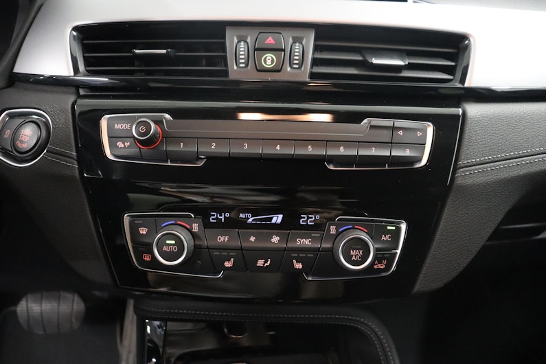 Vehicle image BMW X2