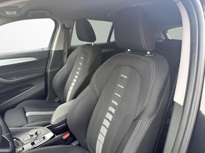 Fahrzeugbild BMW X2 18d xDrive