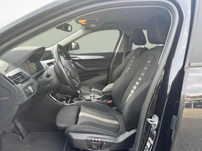 Fahrzeugbild BMW X2 18d xDrive