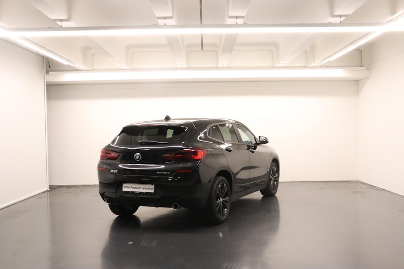 Vehicle image BMW X2