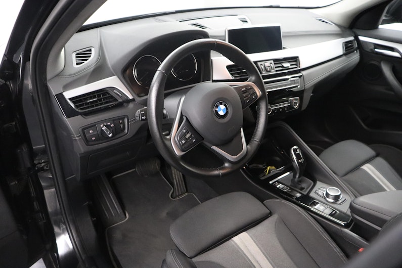 Vehicle image BMW X2