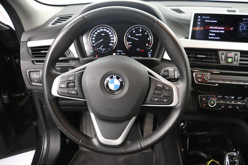 Vehicle image BMW X2
