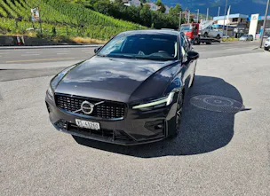 Volvo S60 2.0 B5 MH Ultimate Dark AWD
