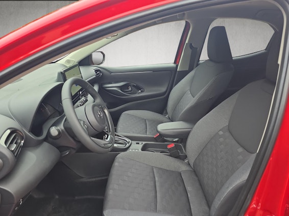 Vehicle image 8