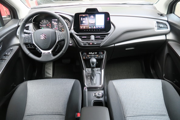 Vehicle image 4