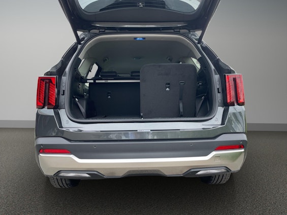 Vehicle image 8 Vehicle image 8