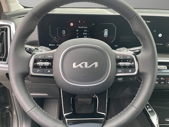 Vehicle image 4 Vehicle image 4