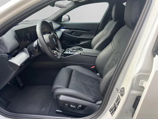 BMW 520d xDrive 48V Touring M Sport Steptronic