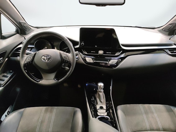 Vehicle image 11