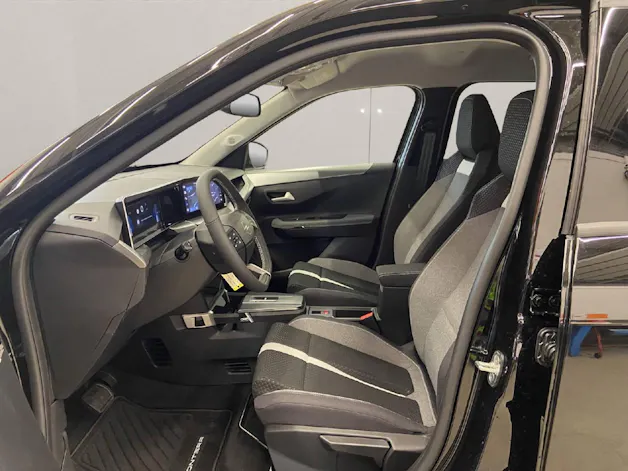 Opel Frontera 1.2 T HEV 145 GS