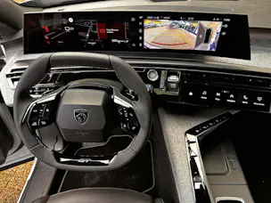 Peugeot 5008 1.2 Hybrid GT