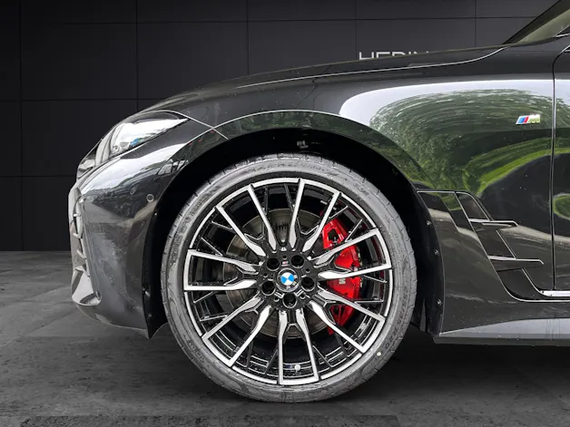 BMW i4 M50