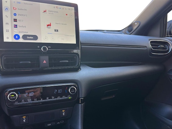 Vehicle image 12 Vehicle image 12